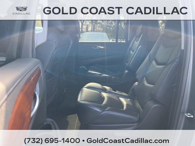 Used 2019 Cadillac Escalade ESV Luxury image 14