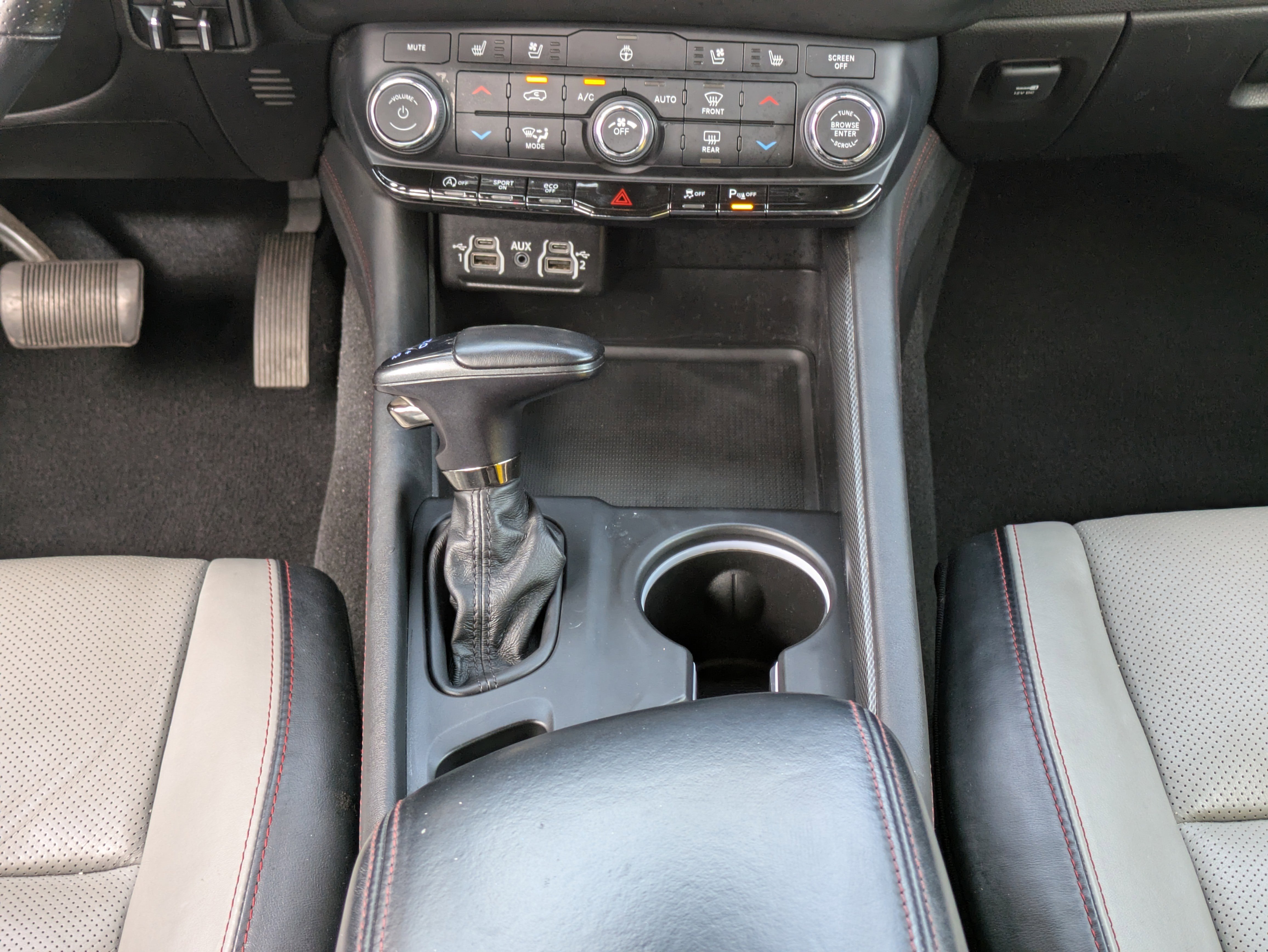 Used 2023 Dodge Durango GT image 21