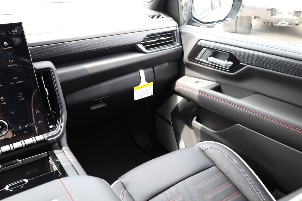 New 2026 GMC Yukon XL AT4 Ultimate AWD/4WD image 24