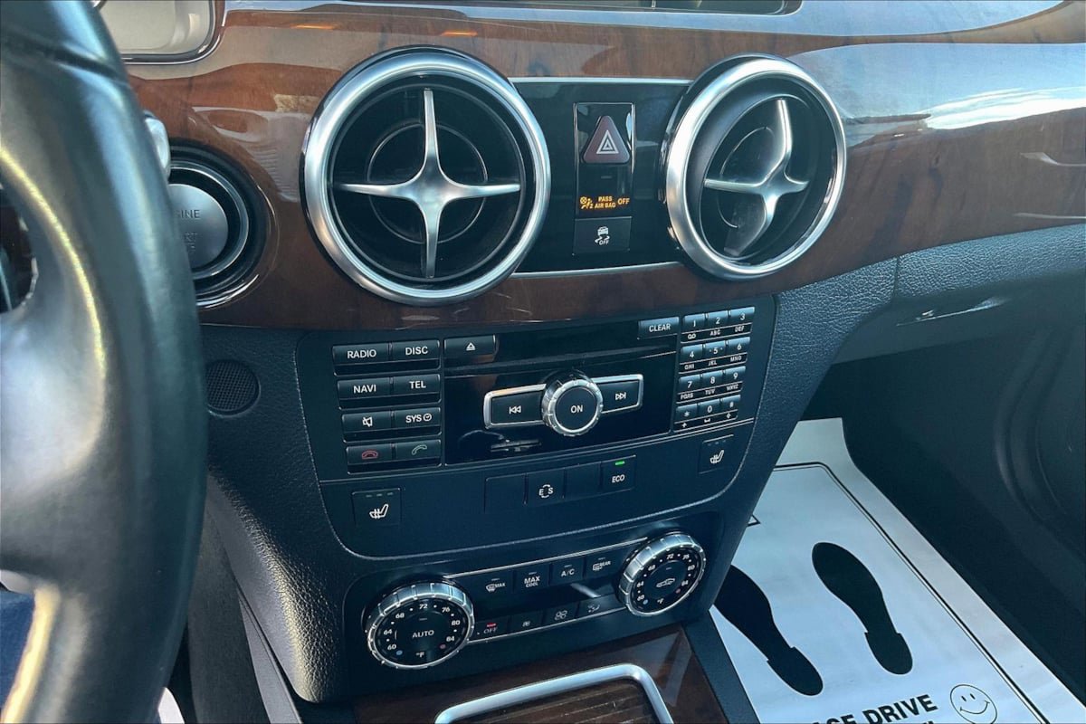 Used 2015 Mercedes-Benz GLK 350 4MATIC image 15