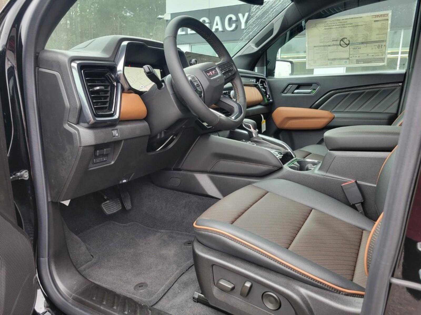 New 2026 GMC Canyon AT4 w/ AT4 Premium Package image 15