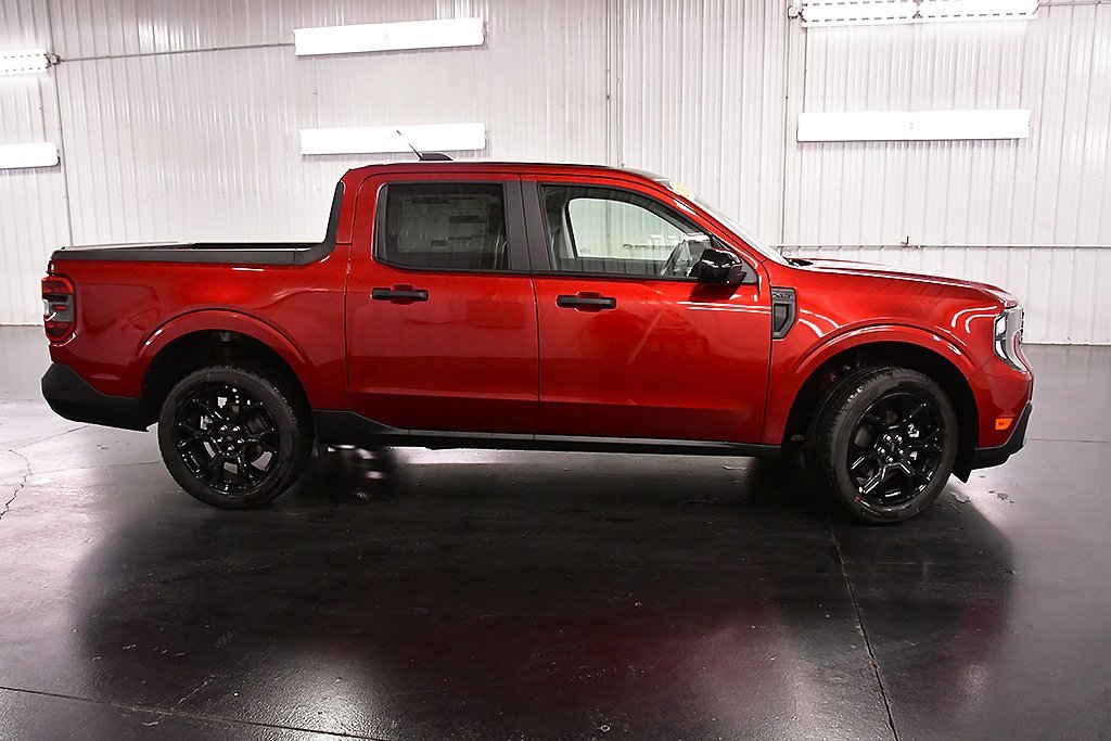 New 2025 Ford Maverick XLT w/ XLT Luxury Package image 8