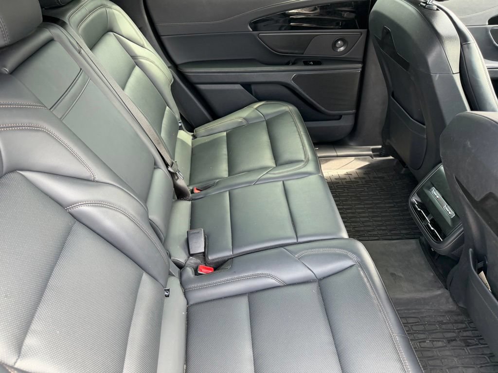 Used 2024 Lincoln Nautilus Premier w/ Equipment Group 102A AWD/4WD image 19