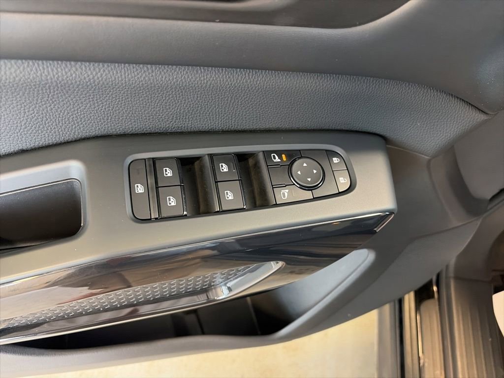 Used 2023 Nissan Pathfinder SV w/ Cargo Package AWD/4WD image 56