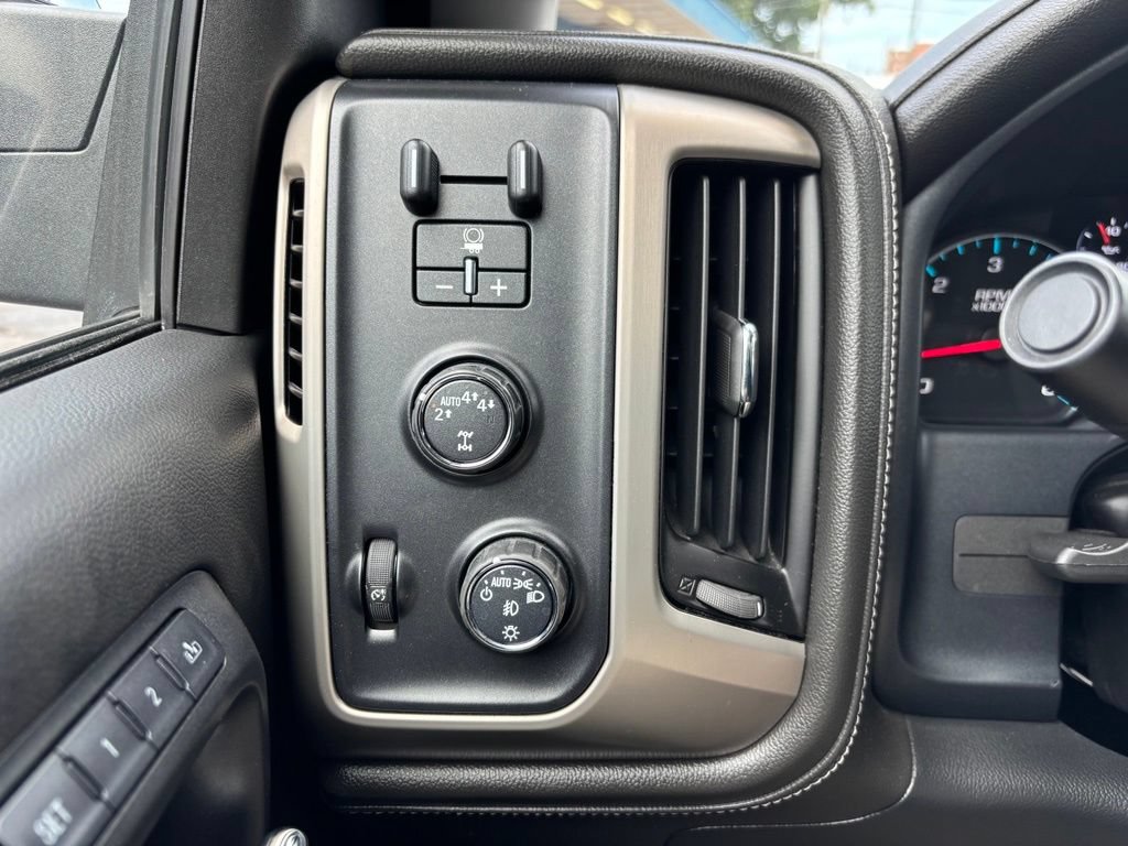 Used 2017 GMC Sierra 1500 Denali w/ Denali Ultimate Package AWD/4WD image 22