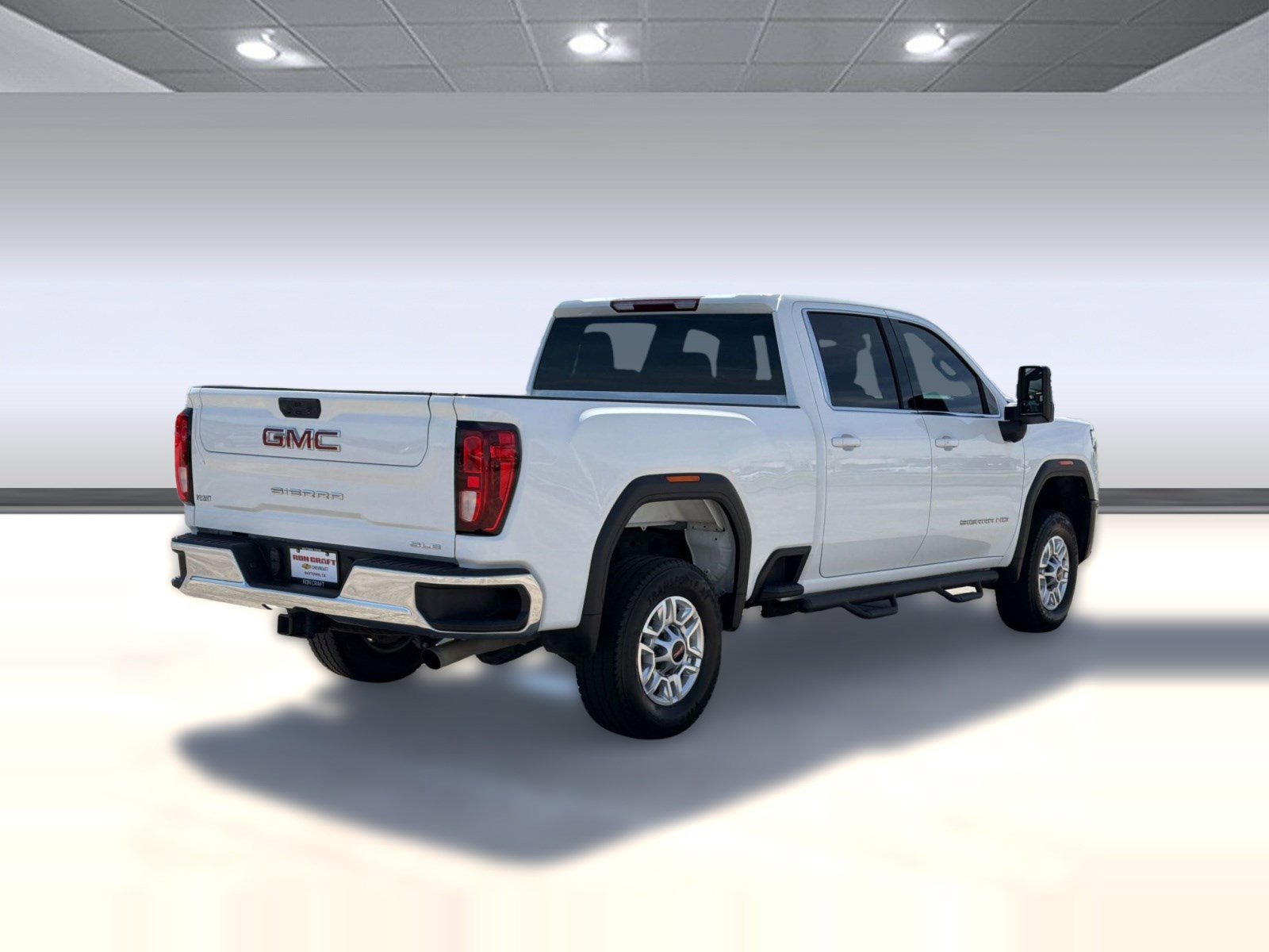Used 2024 GMC Sierra 2500 SLE w/ SLE Value Package; image 9