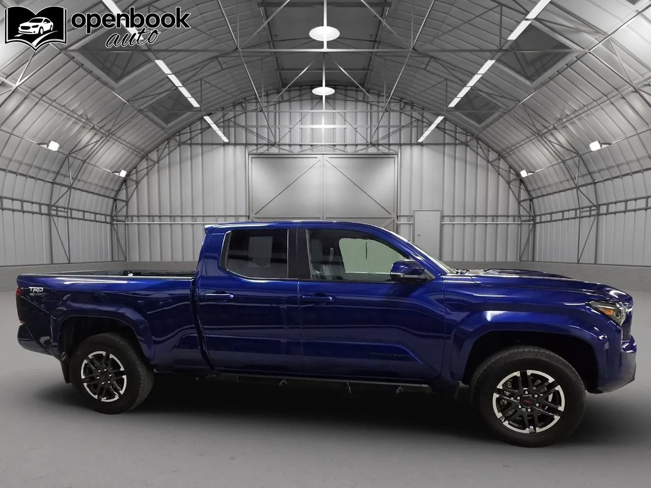 Used 2024 Toyota Tacoma TRD Sport w/ TRD Sport Premium Package AWD/4WD image 4