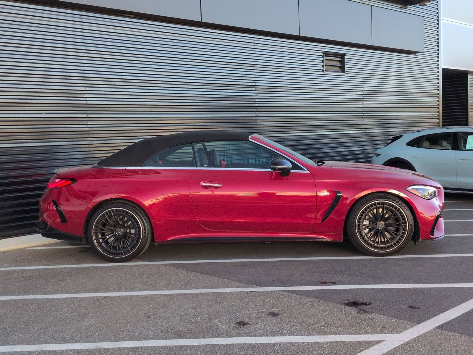 Used 2025 Mercedes-Benz CLE 53 AMG 4MATIC Cabriolet image 8