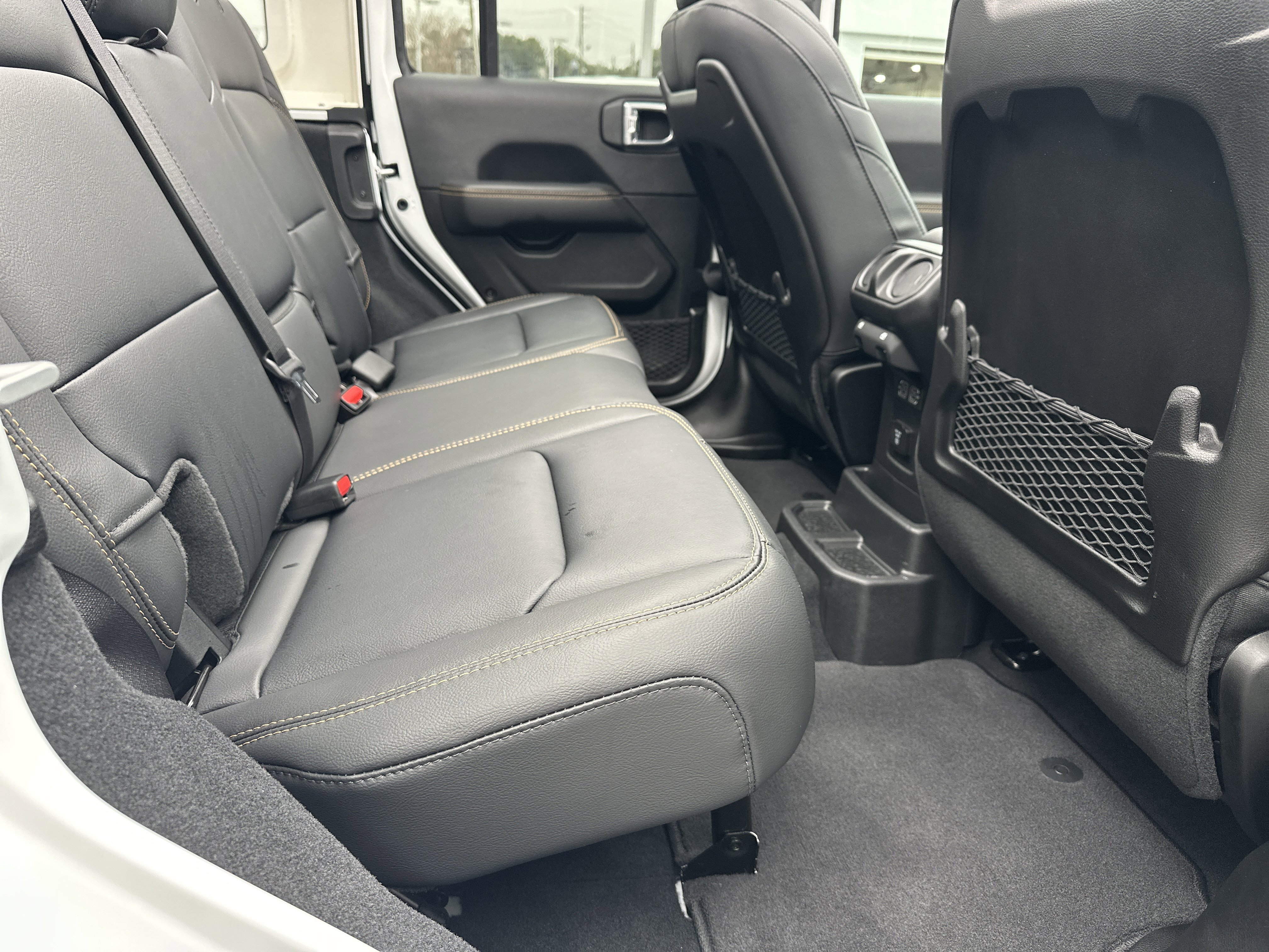 Used 2025 Jeep Wrangler Sahara w/ Safety Group image 18