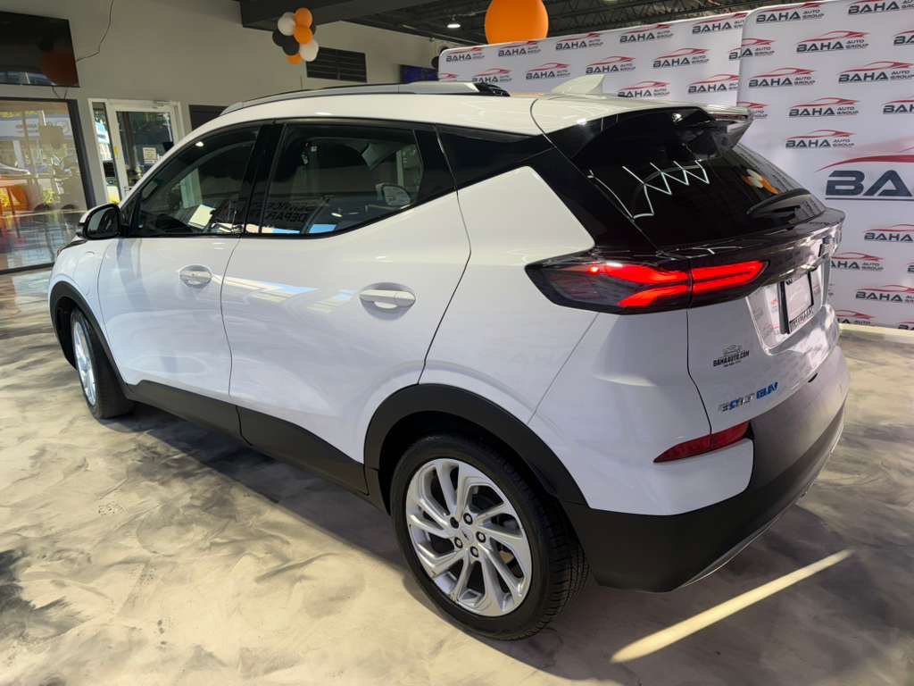 Used 2023 Chevrolet Bolt EUV LT FWD image 10