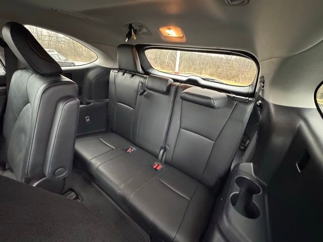 Used 2024 Toyota Highlander Platinum image 16