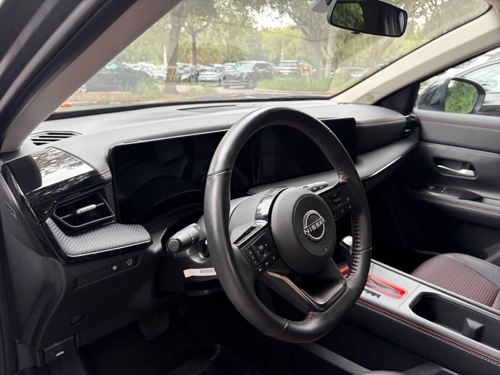 Used 2026 Nissan Kicks SR FWD image 33