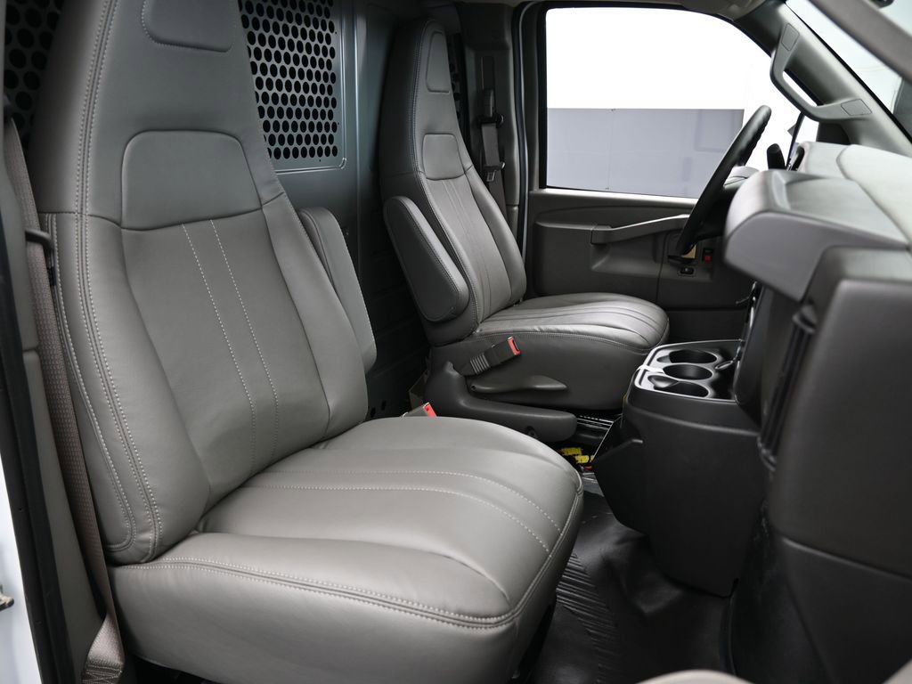 New 2025 Chevrolet Express 3500 Extended w/ Driver Convenience Package RWD image 38