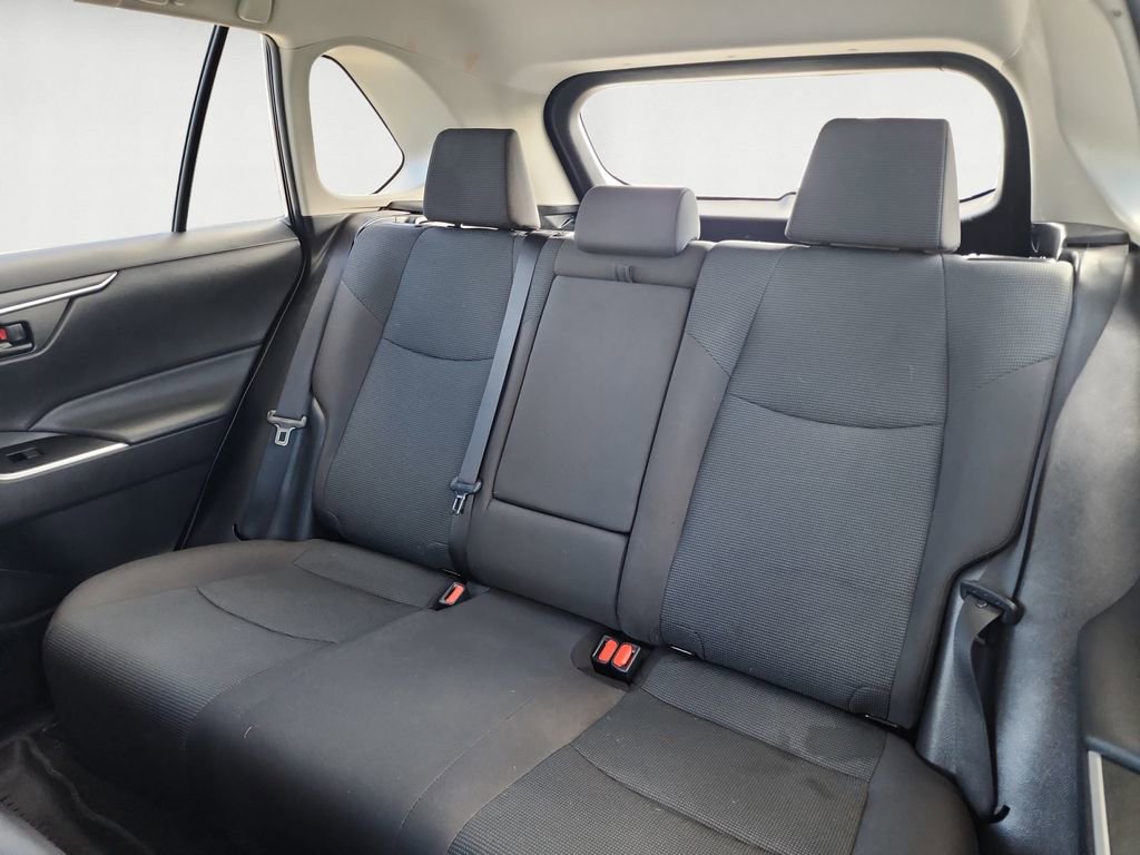 Certified 2022 Toyota RAV4 LE image 13
