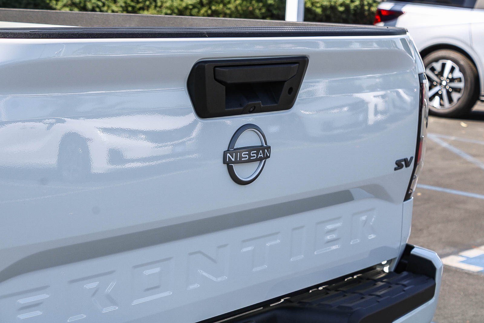 Used 2024 Nissan Frontier SV RWD image 12