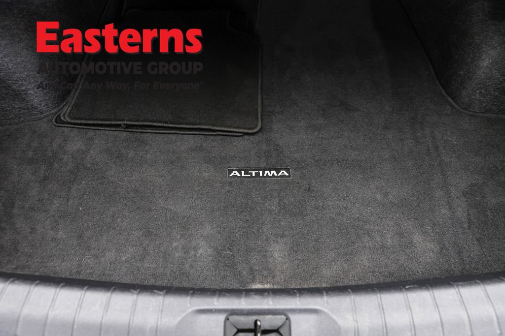 Used 2024 Nissan Altima 2.5 SV FWD image 9
