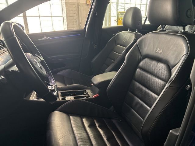 Used 2018 Volkswagen Golf R 4-Door AWD/4WD image 7