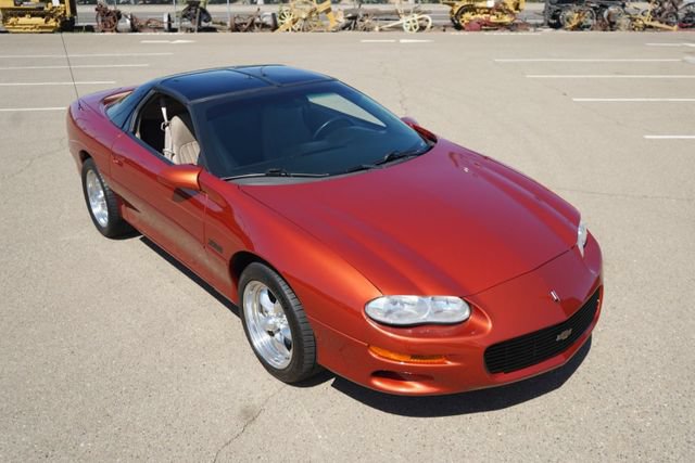 Used 2002 Chevrolet Camaro Z28 w/ Preferred Equipment Group 2 RWD image 10