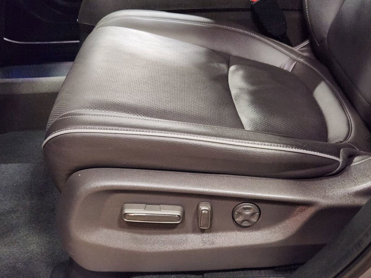Used 2023 Honda Odyssey Elite image 44