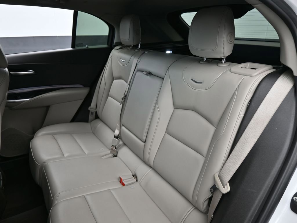 Used 2023 Cadillac XT4 Luxury image 34