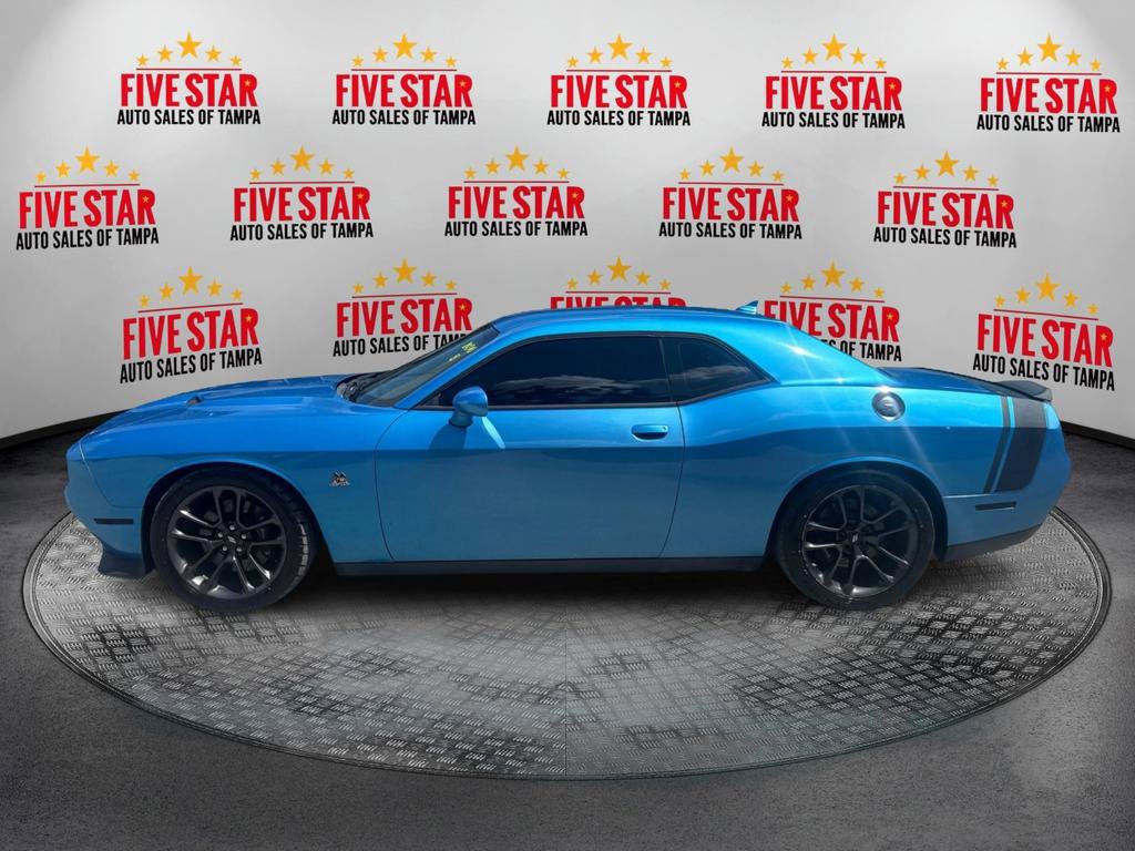 Used 2015 Dodge Challenger R/T Scat Pack w/ Leather Interior Group RWD image 4