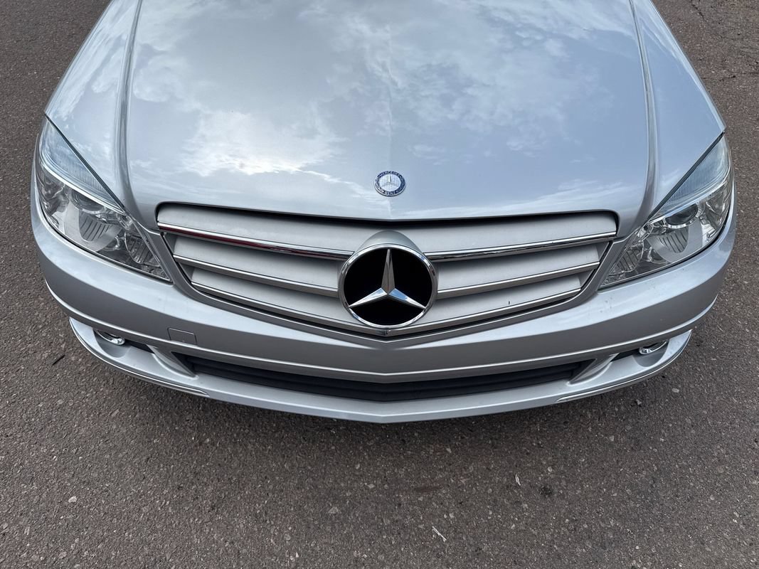 Used 2009 Mercedes-Benz C 300 Sedan image 17