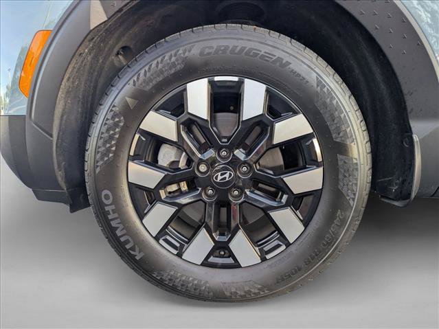 Used 2025 Hyundai Santa Cruz SEL FWD image 13