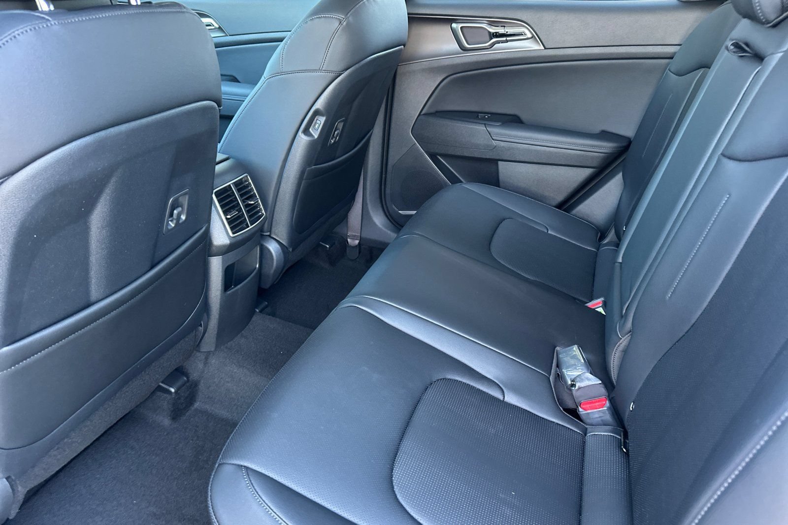 New 2026 Kia Sportage EX AWD/4WD image 12