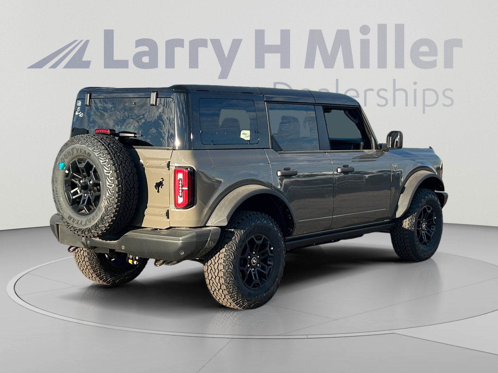 New 2026 Ford Bronco Badlands AWD/4WD image 5