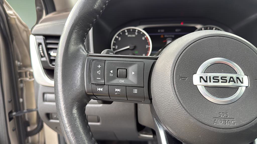 Used 2021 Nissan Rogue SL w/ Premium Package image 23