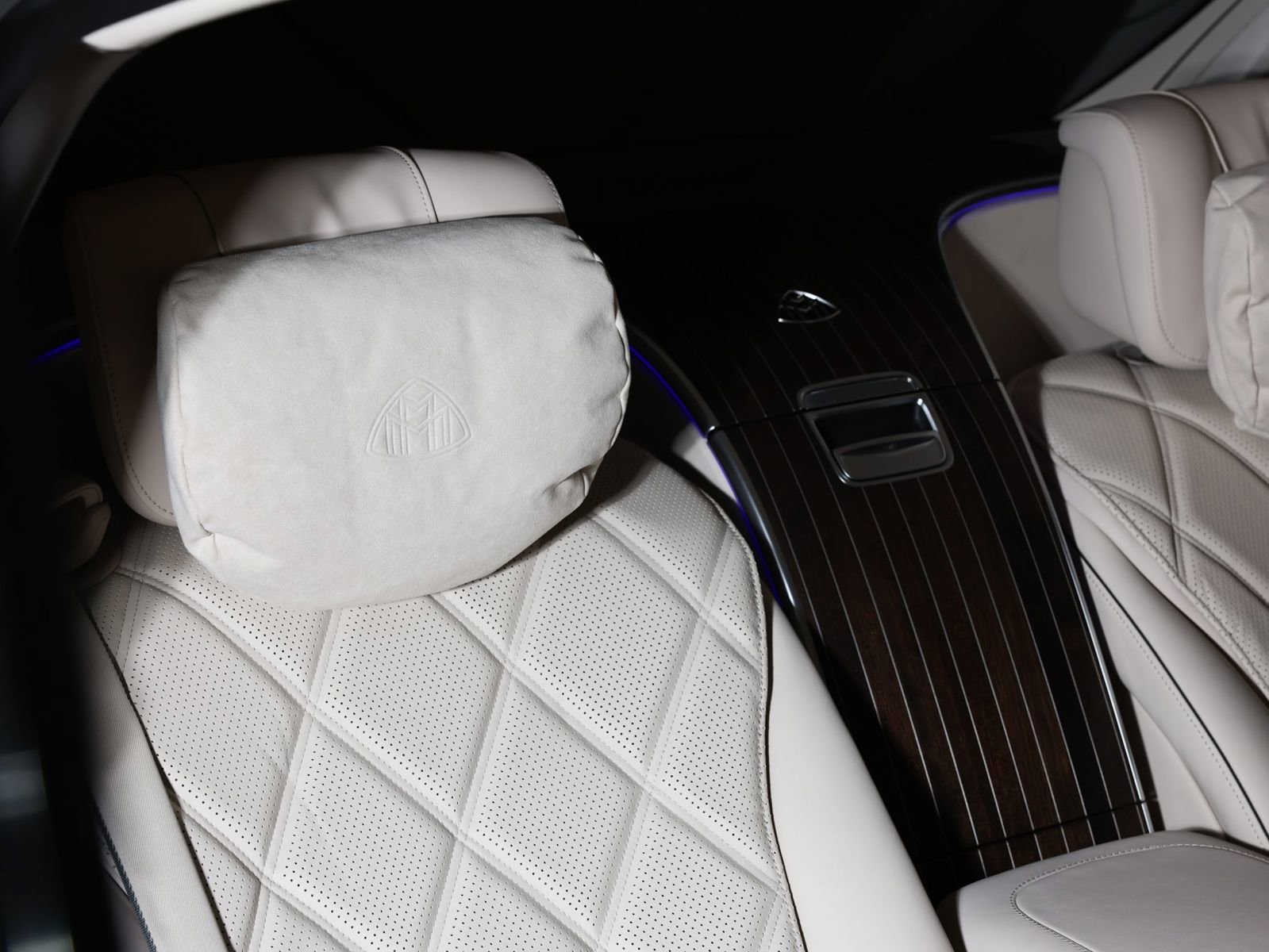 Used 2024 Mercedes-Benz Maybach S 580 4MATIC image 51