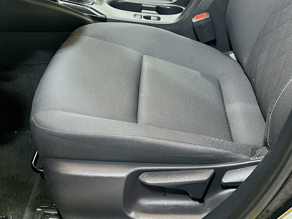 Used 2026 Toyota Corolla LE FWD image 17