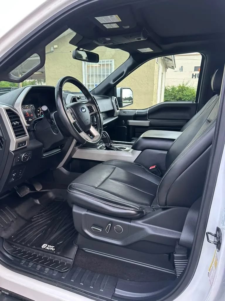 Used 2018 Ford F150 Lariat w/ Equipment Group 502A Luxury AWD/4WD image 9