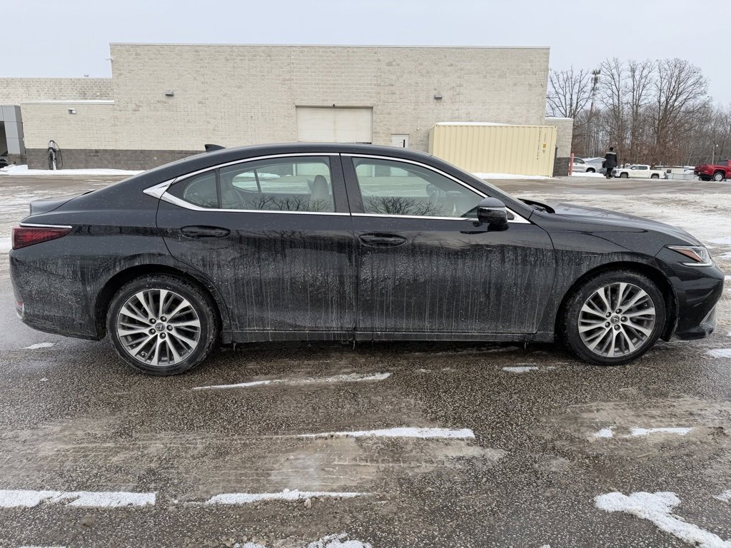 Used 2021 Lexus ES 250 w/ Premium Package image 6