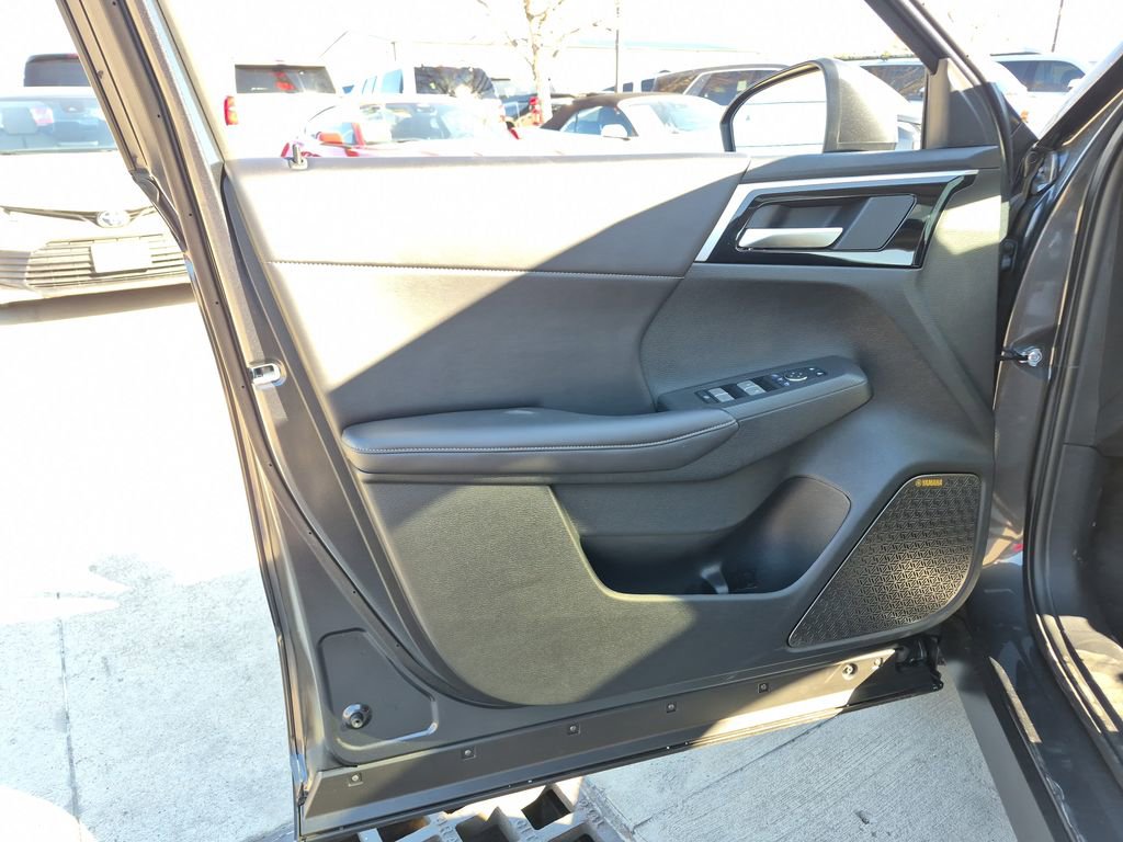 New 2026 Mitsubishi Outlander SE AWD/4WD image 99
