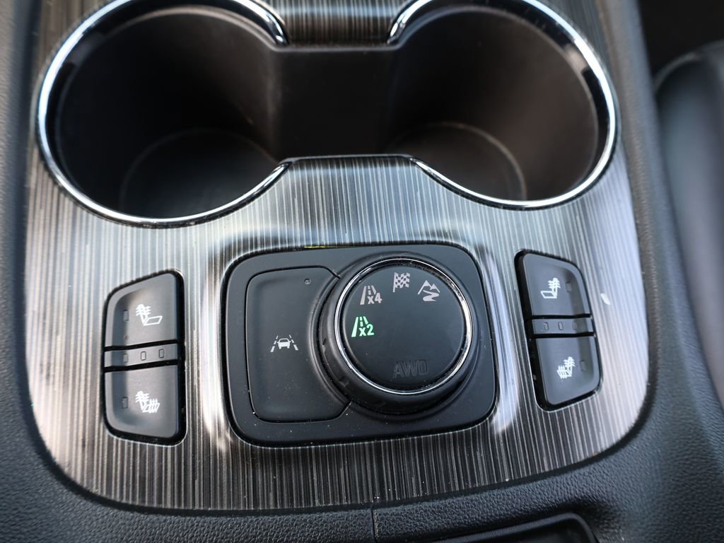 Used 2021 GMC Acadia SLT image 28