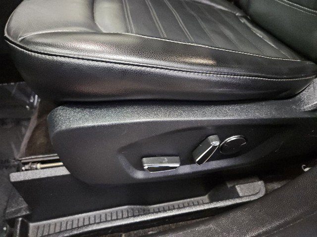 Used 2017 Ford Edge SEL w/ Equipment Group 201A image 31