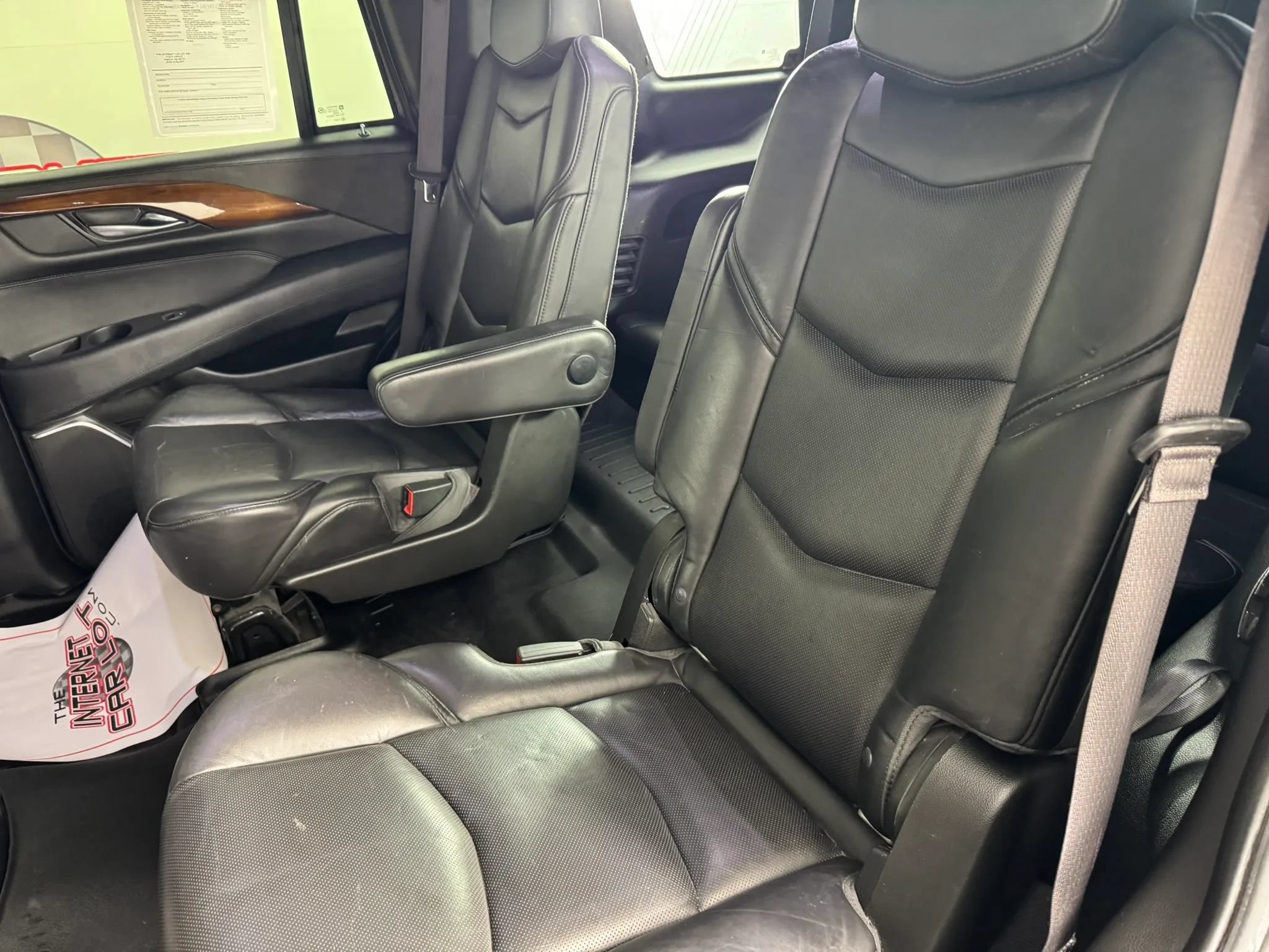 Used 2016 Cadillac Escalade Platinum AWD/4WD image 37