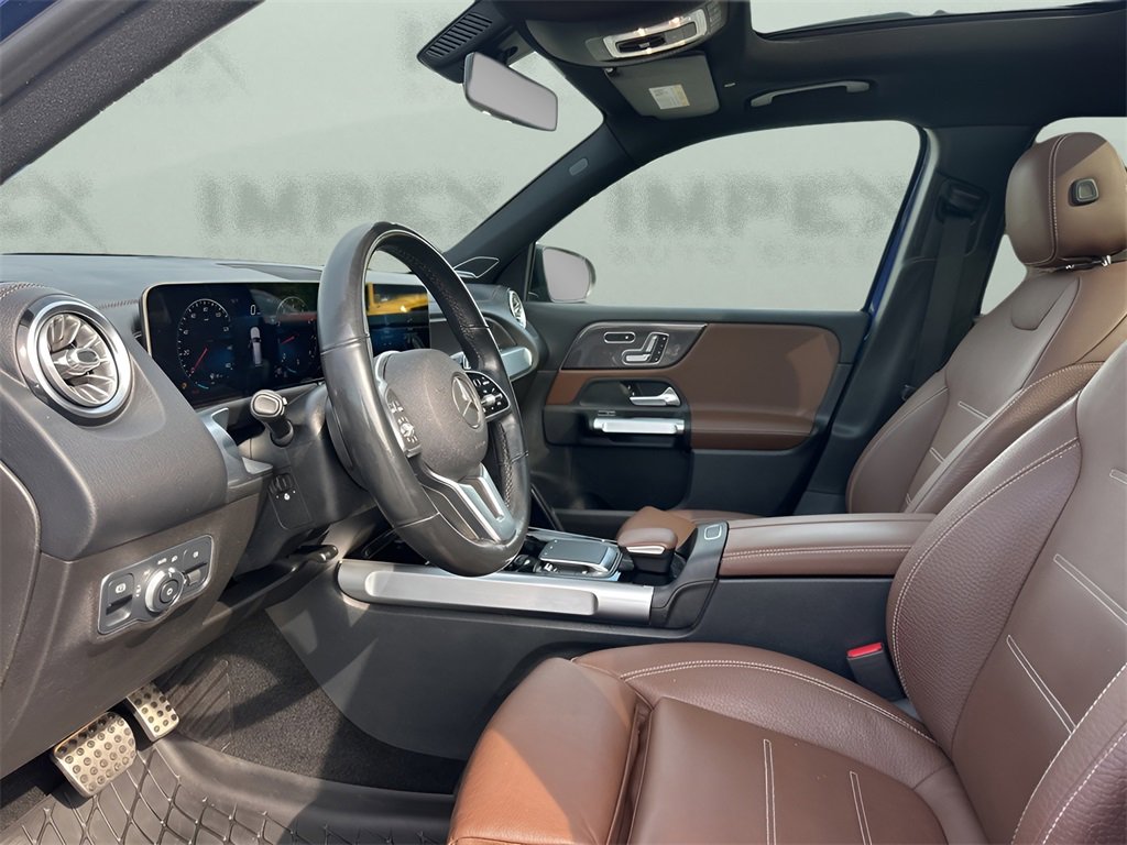 Used 2021 Mercedes-Benz GLB 250 4MATIC image 9