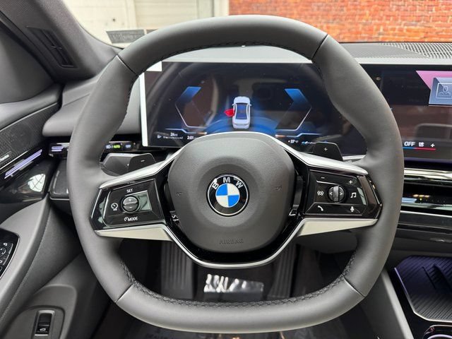 Used 2026 BMW 530i xDrive AWD/4WD image 14
