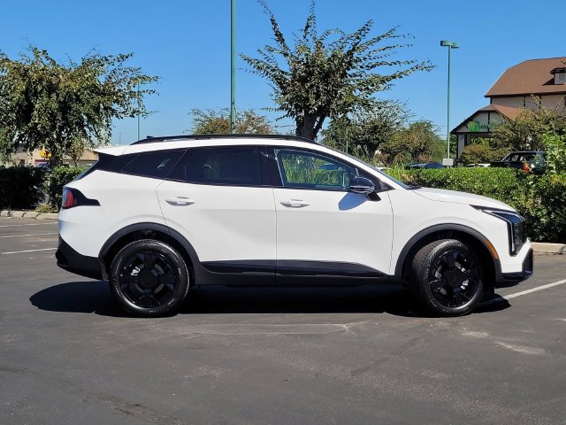 New 2026 Kia Sportage X-Line w/ X-Line Premium Package AWD/4WD image 3