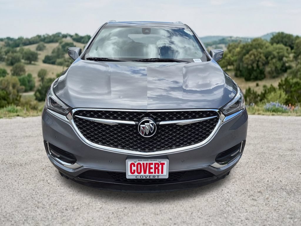 Used 2019 Buick Enclave Avenir w/ Avenir Technology Package FWD image 2