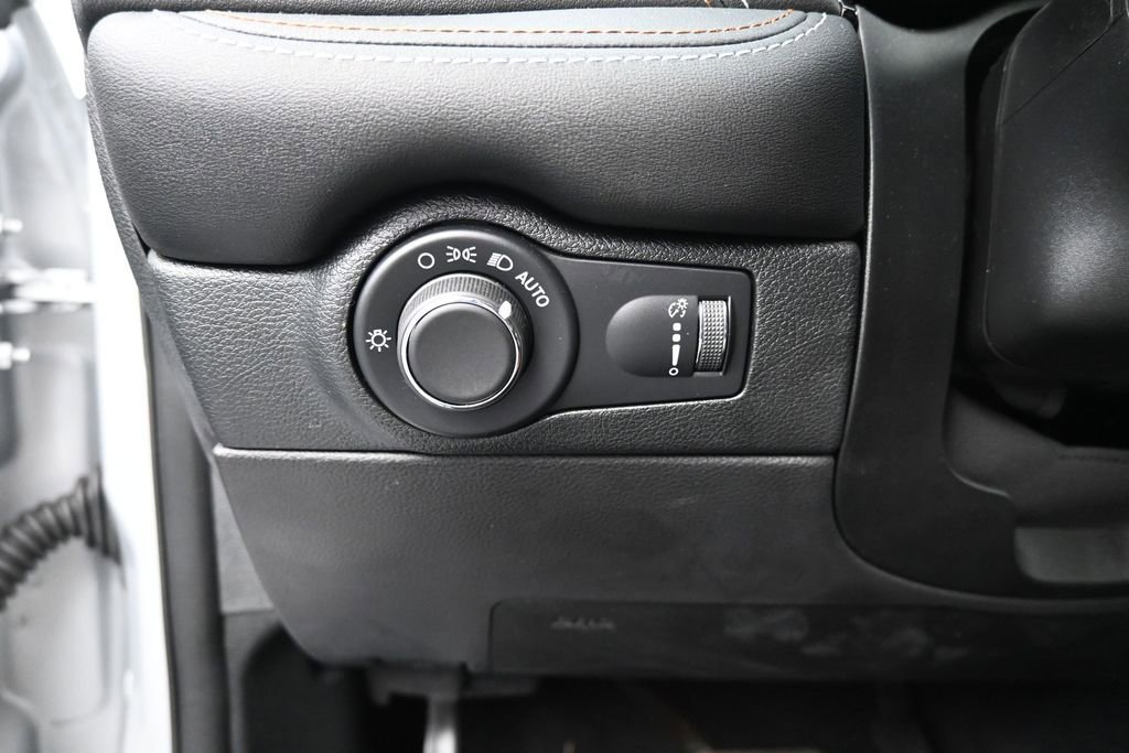 Used 2025 Dodge Durango SRT Hellcat AWD/4WD image 23