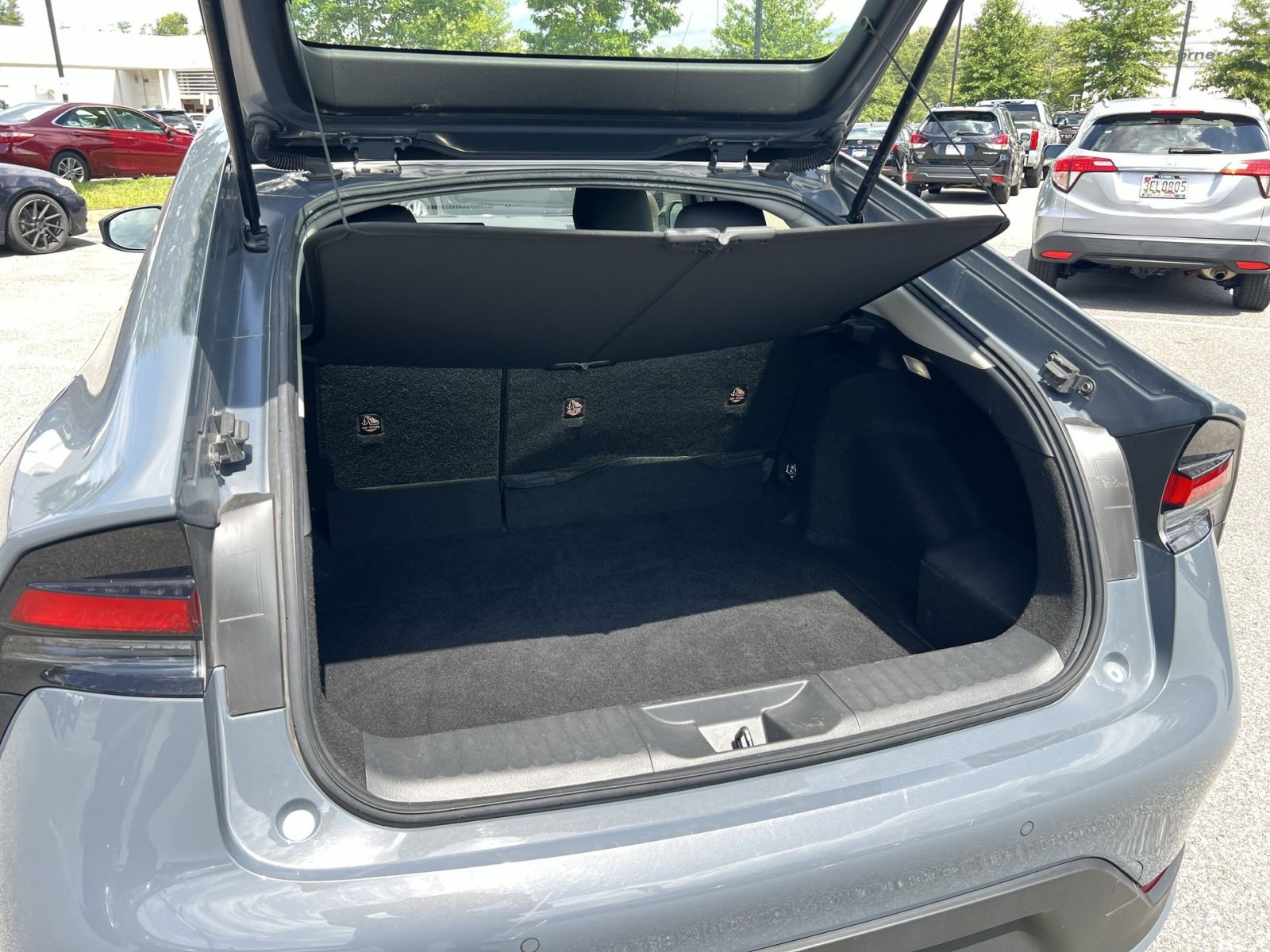 Used 2025 Toyota Prius LE FWD image 26