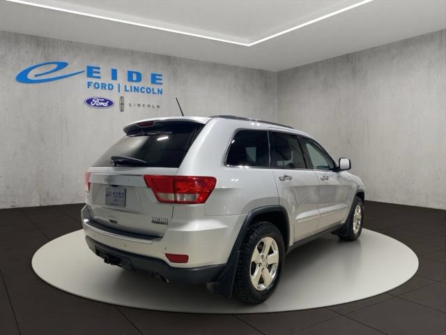 Used 2013 Jeep Grand Cherokee Limited w/ Trailer Tow Group IV AWD/4WD image 10