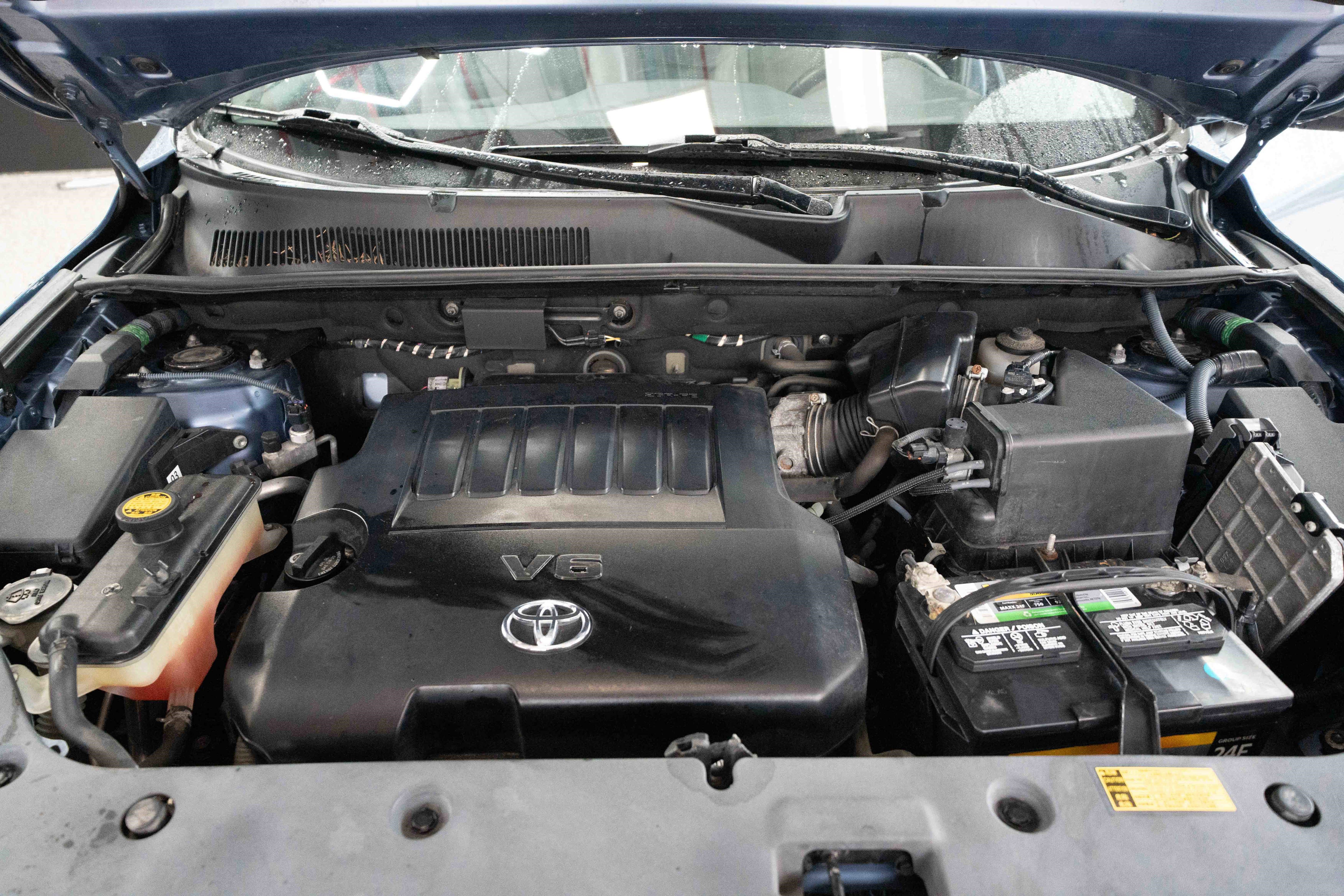 Used 2009 Toyota RAV4 Limited image 31