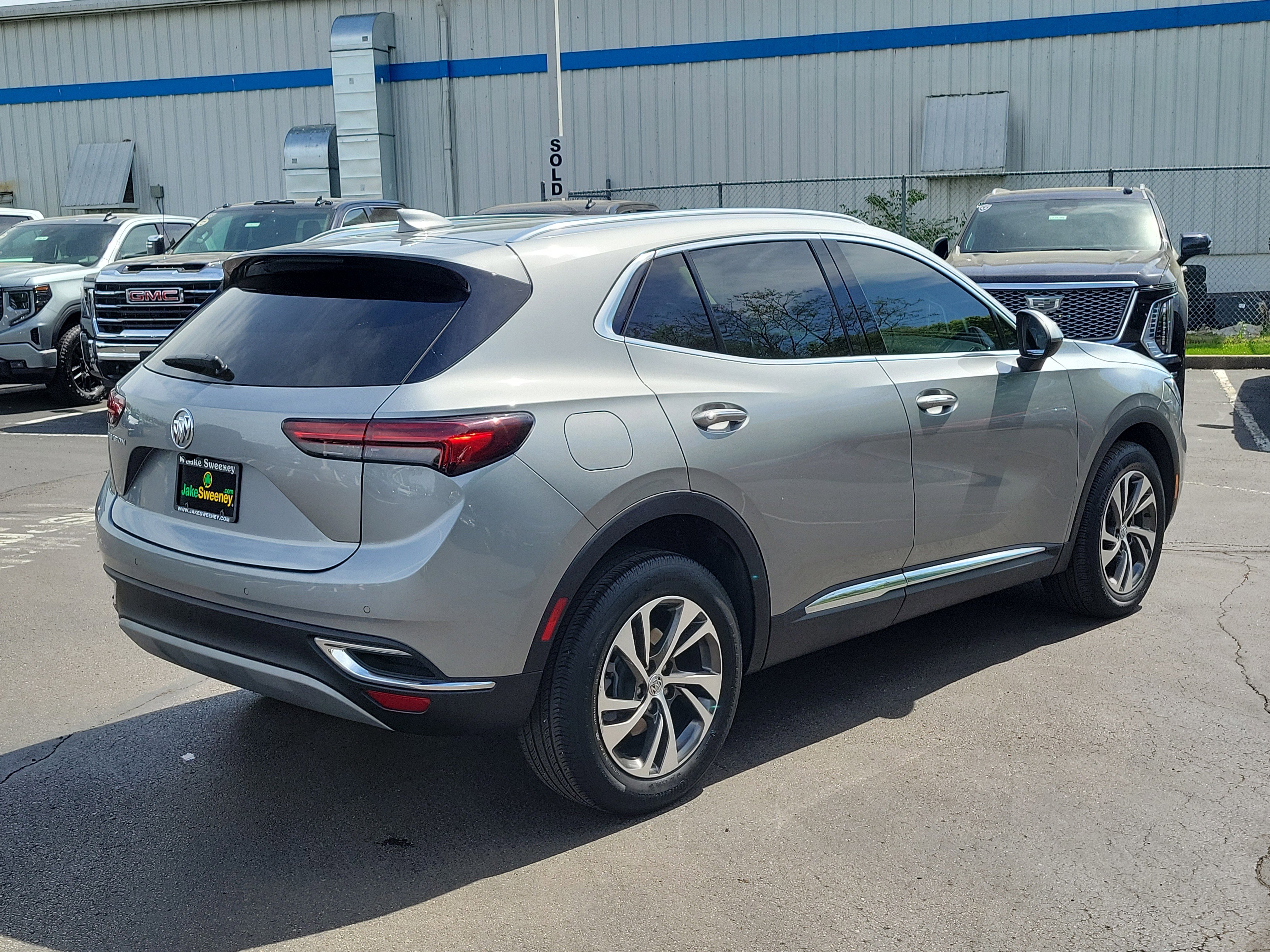 Used 2023 Buick Envision Essence FWD image 4