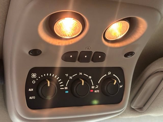 Used 2003 Chevrolet Tahoe LT AWD/4WD image 28