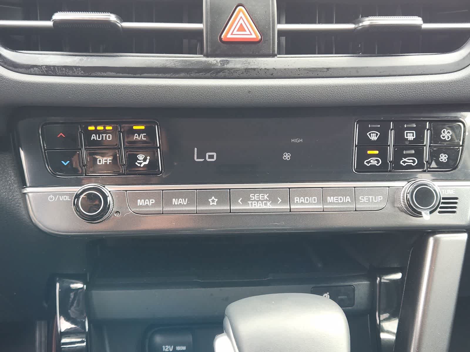 Certified 2025 Kia Seltos EX w/ EX Sunroof Package FWD image 17
