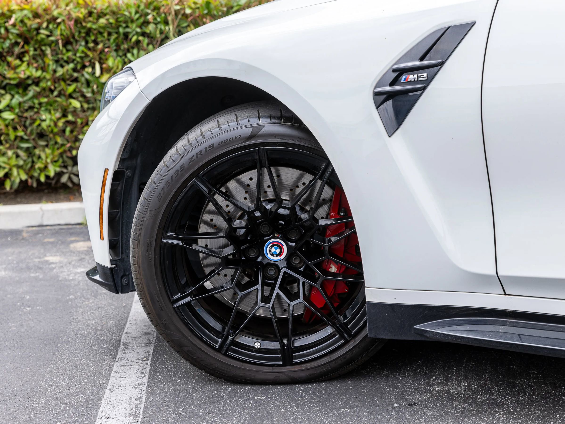 Used 2023 BMW M3 w/ M Carbon Exterior Package RWD image 34